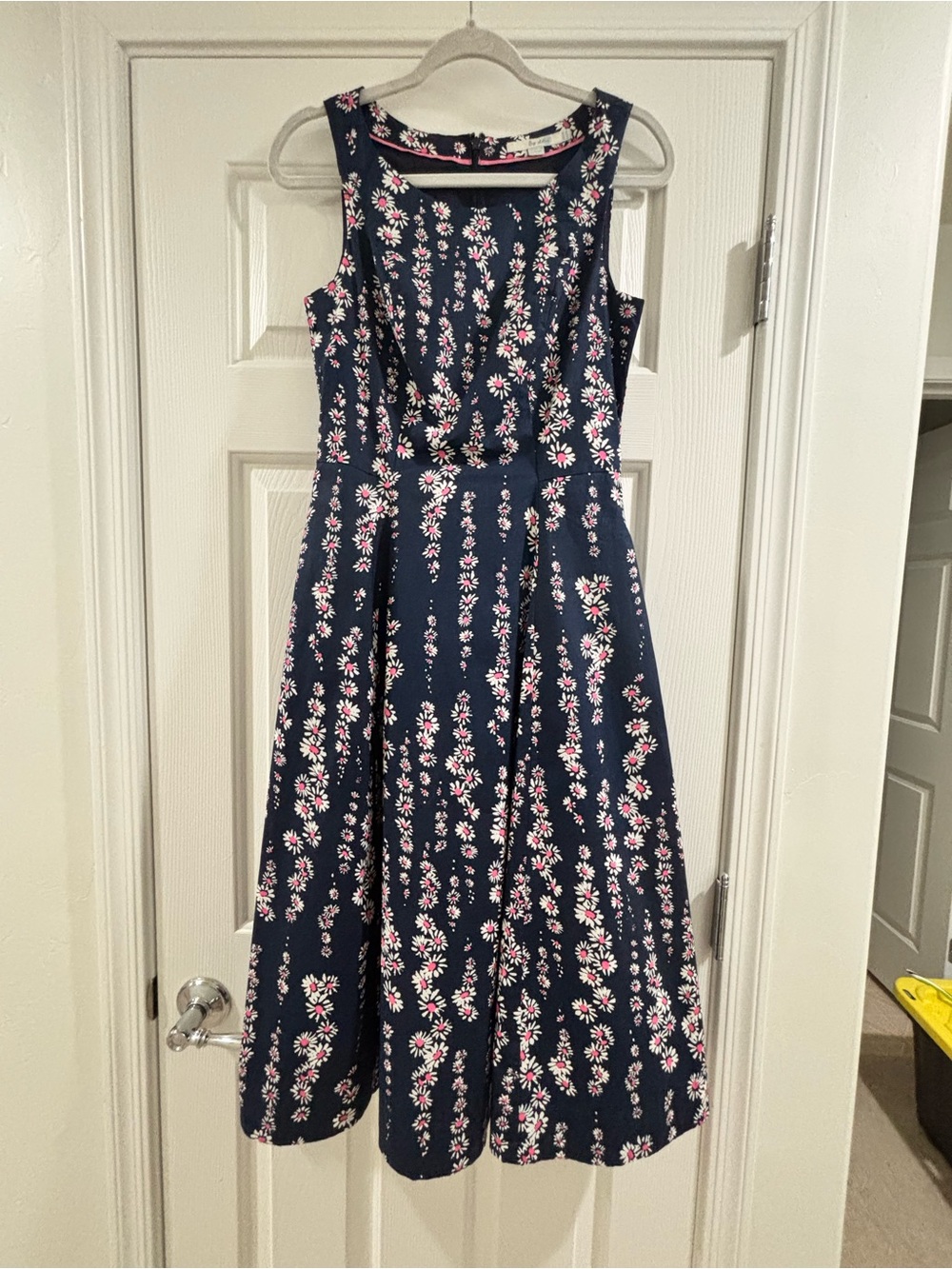 Boden Navy Midi Dress with Pink and White Daisy Print - Picture 6 of 7